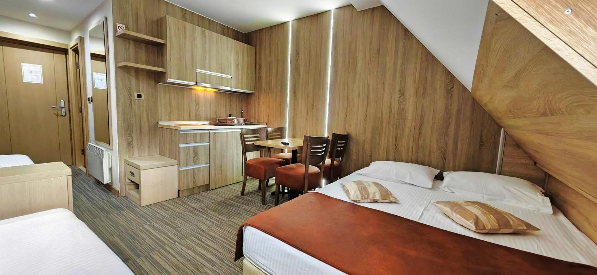 Angella Kop Konaci Apartment โคเปานิก ห้อง รูปภาพ
