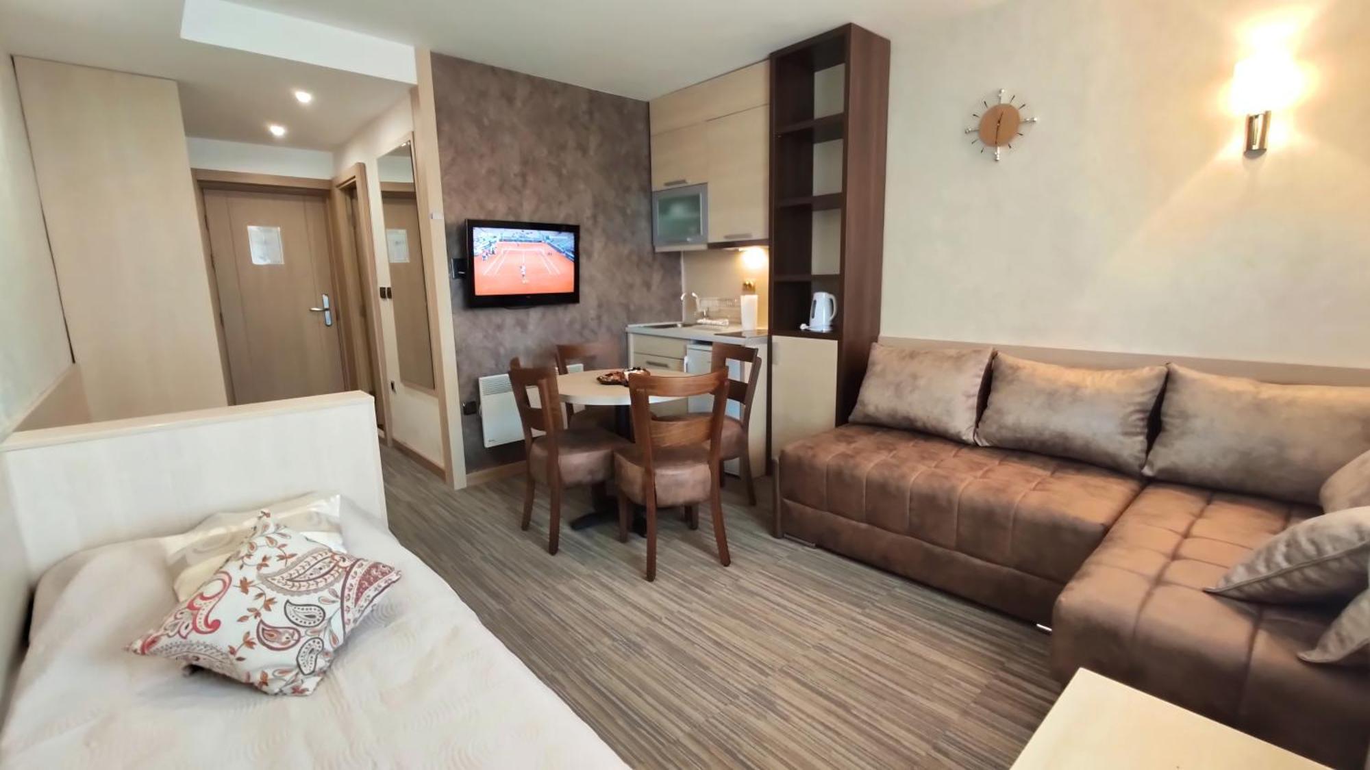 Angella Kop Konaci Apartment โคเปานิก ภายนอก รูปภาพ